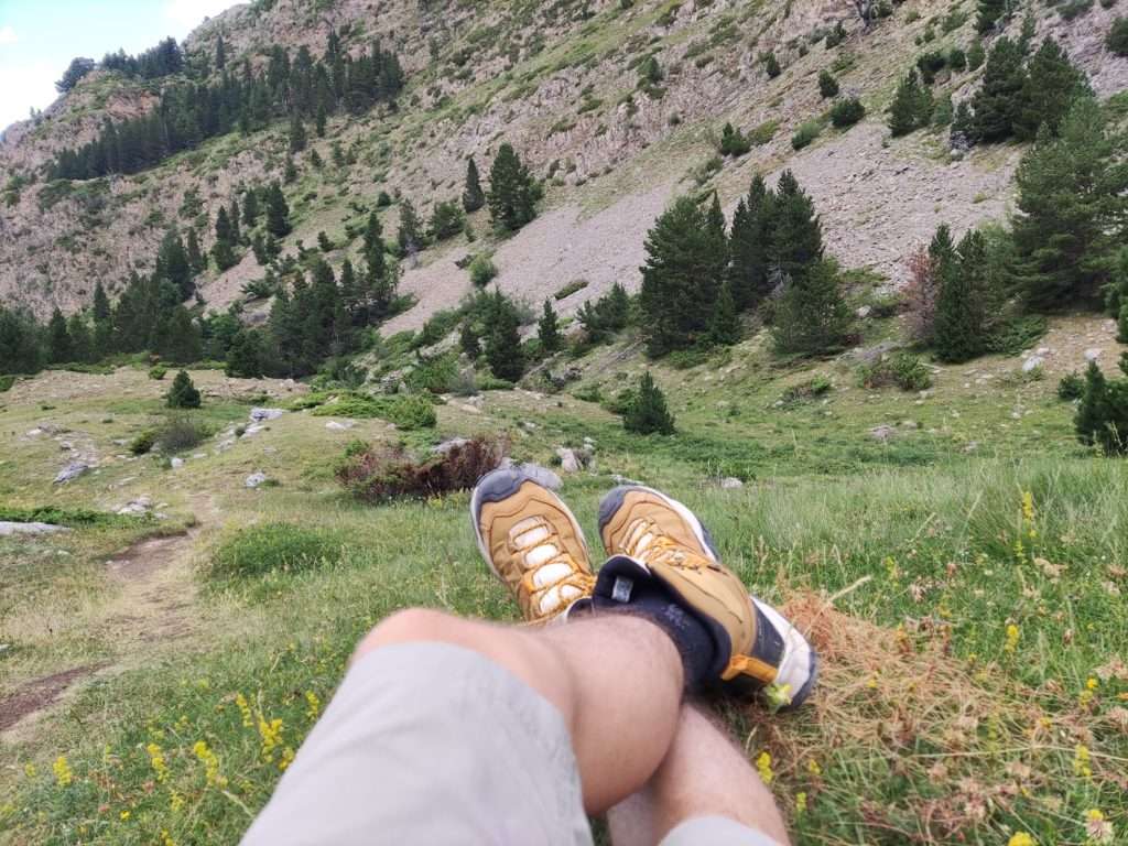 Side profile of the Salomon Quest Element GTX showing the Contagrip outsole